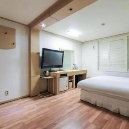 Hotel Orange