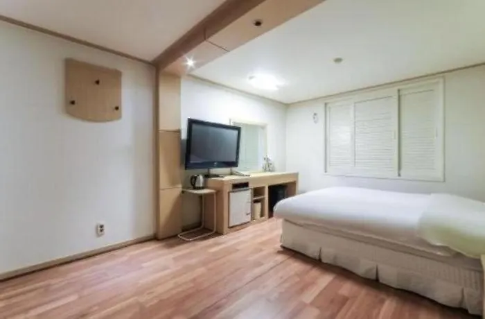 Motel Orange 2*