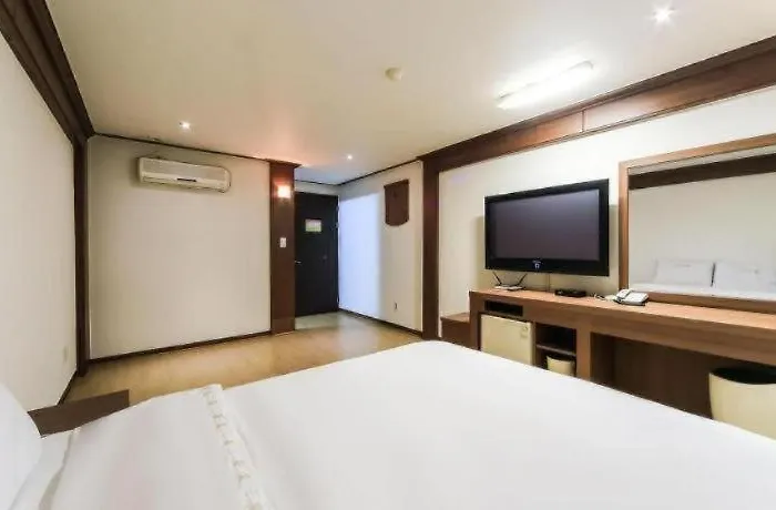 Motel Orange